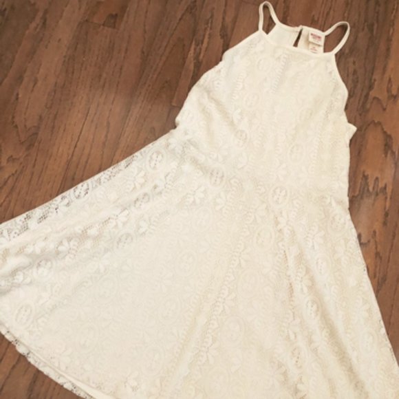 Mossimo Supply Co. Dresses & Skirts - Mossimo Cream Lace Fit and Flare Dress